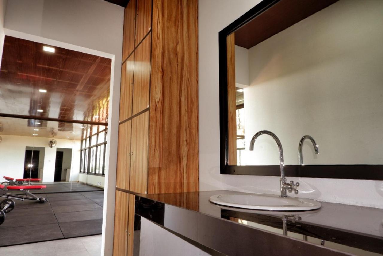 Guest House 555 Nki South Tangerang Exterior photo